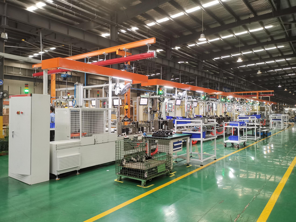 商用車(chē)氣壓盤(pán)式制動(dòng)器裝配線(xiàn)